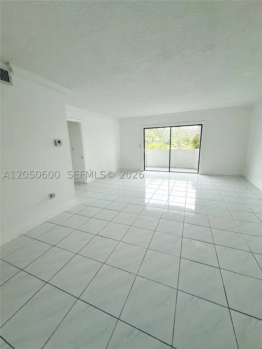 130 S Shore Dr #3C, Miami Beach, FL 33141 - #2