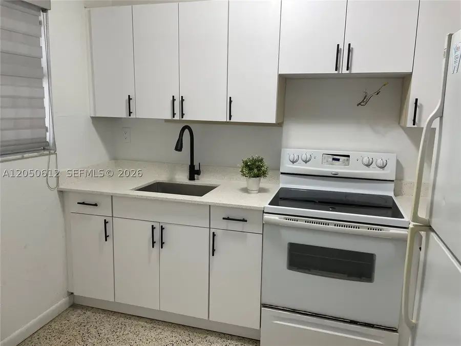 142 SW 18th Ave #19, Miami, FL 33135 - #2