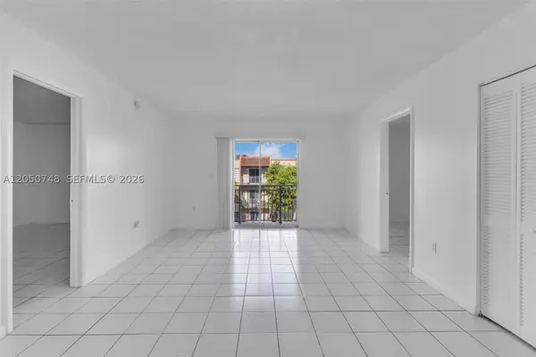 4715 NW 7th St #407-2, Miami, FL 33126