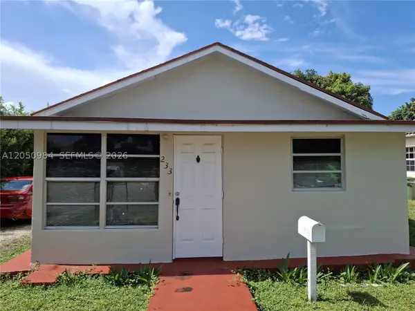 233 E 15th St, Hialeah, FL 33010