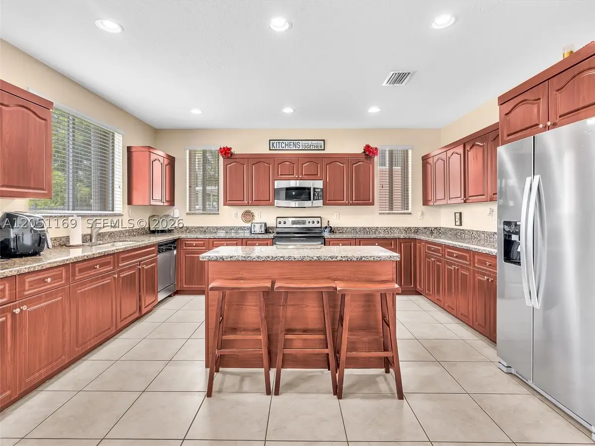 912 NW 204th St, Miami Gardens, FL 33169 - #1