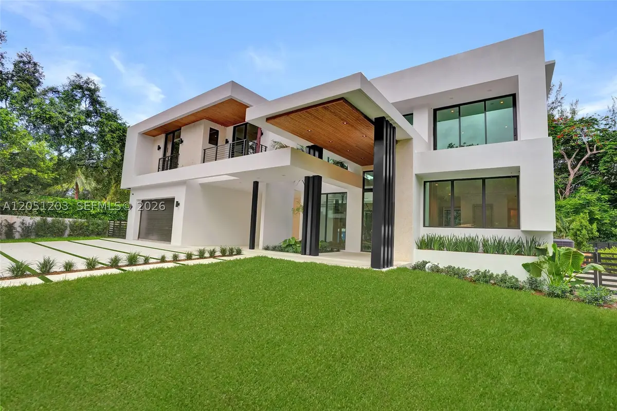 4640 Sunset Dr, Miami, FL 33143 - #1