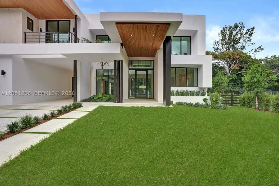 4640 Sunset Dr, Miami, FL 33143 - #2