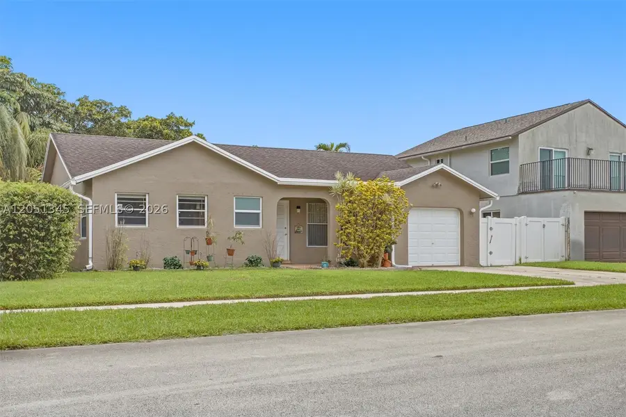 8410 SW 20th St, North Lauderdale, FL 33068 - #3