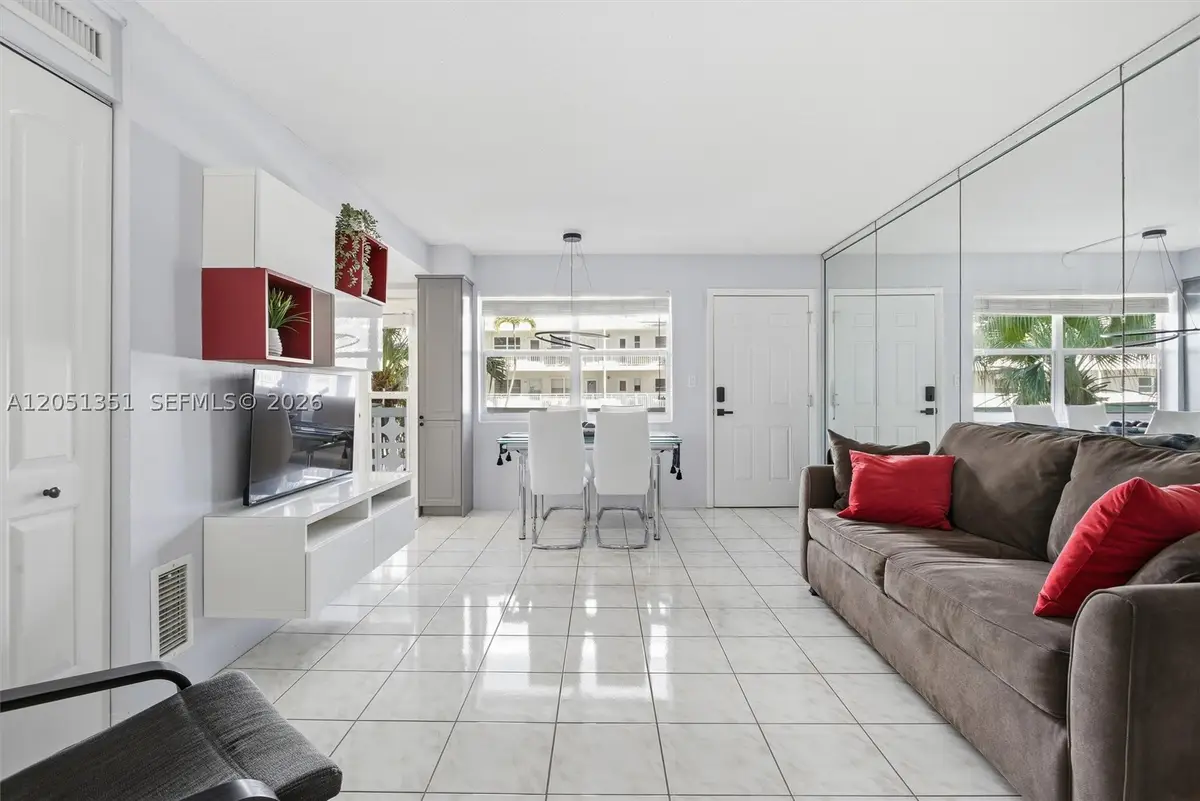 3133 S Ocean Dr #218, Hallandale Beach, FL 33009 - #1