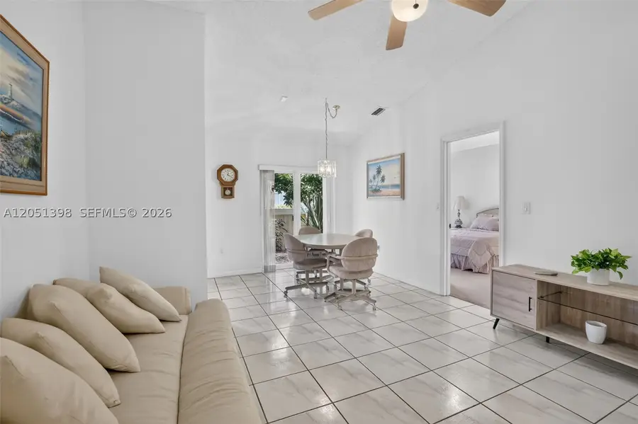14147 N Forest Oak Cir, Davie, FL 33325 - #2
