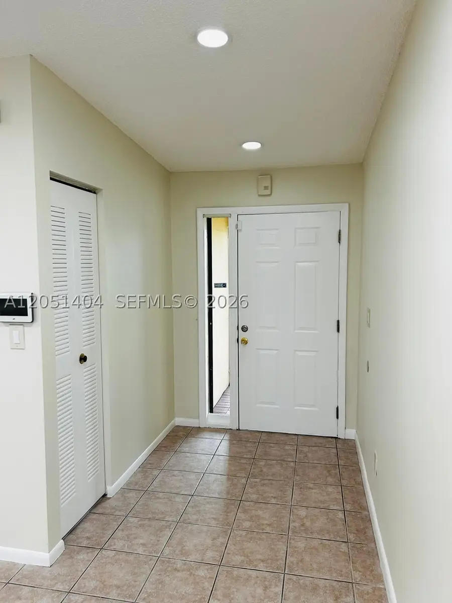 6524 NW 188th Ln, Hialeah, FL 33015 - #2