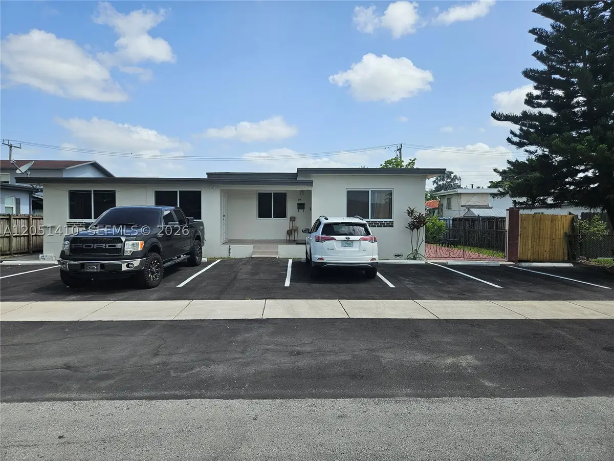 9415 SW 38th St, Miami, FL 33165 - #1