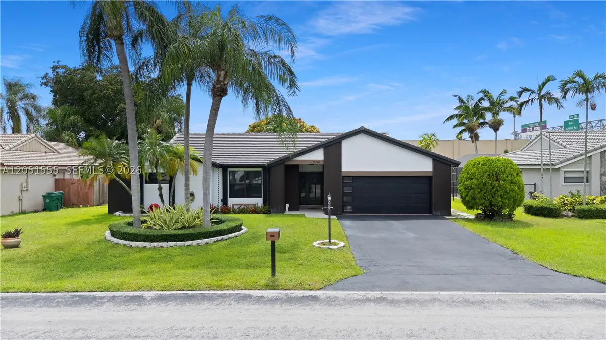 5741 W Waterford Dr, Davie, FL 33331 - #1