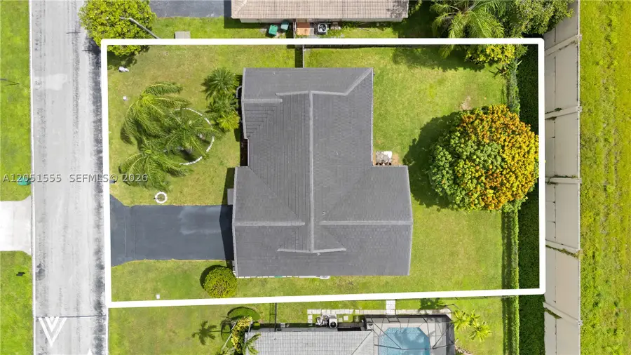 5741 W Waterford Dr, Davie, FL 33331 - #3
