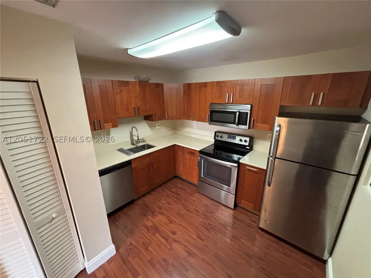 10521 Mahogany Key Cir #204, Miami, FL 33196 - #1