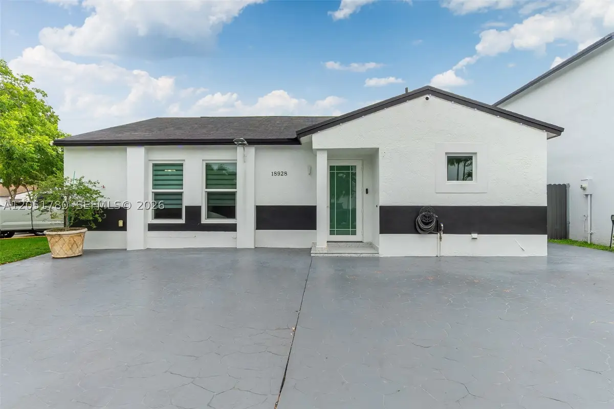 18928 NW 63rd Ct Cir, Hialeah, FL 33015 - #1