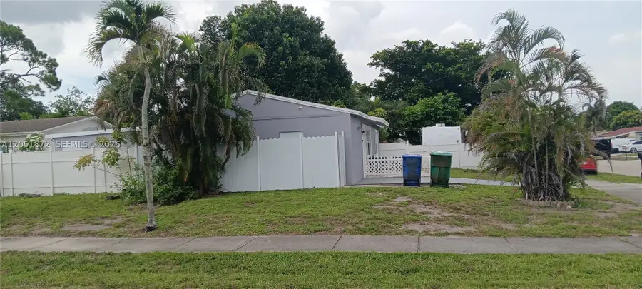 4331 SW 23rd Ct, Fort Lauderdale, FL 33317 - #2