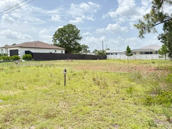 2812 SW 33, Lehigh Acres, FL 33976