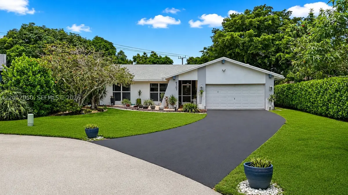 6307 Silk Oak Cir, Tamarac, FL 33319 - #1
