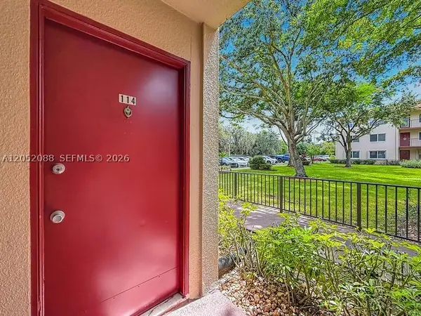13300 SW 1st St #114O, Pembroke Pines, FL 33027
