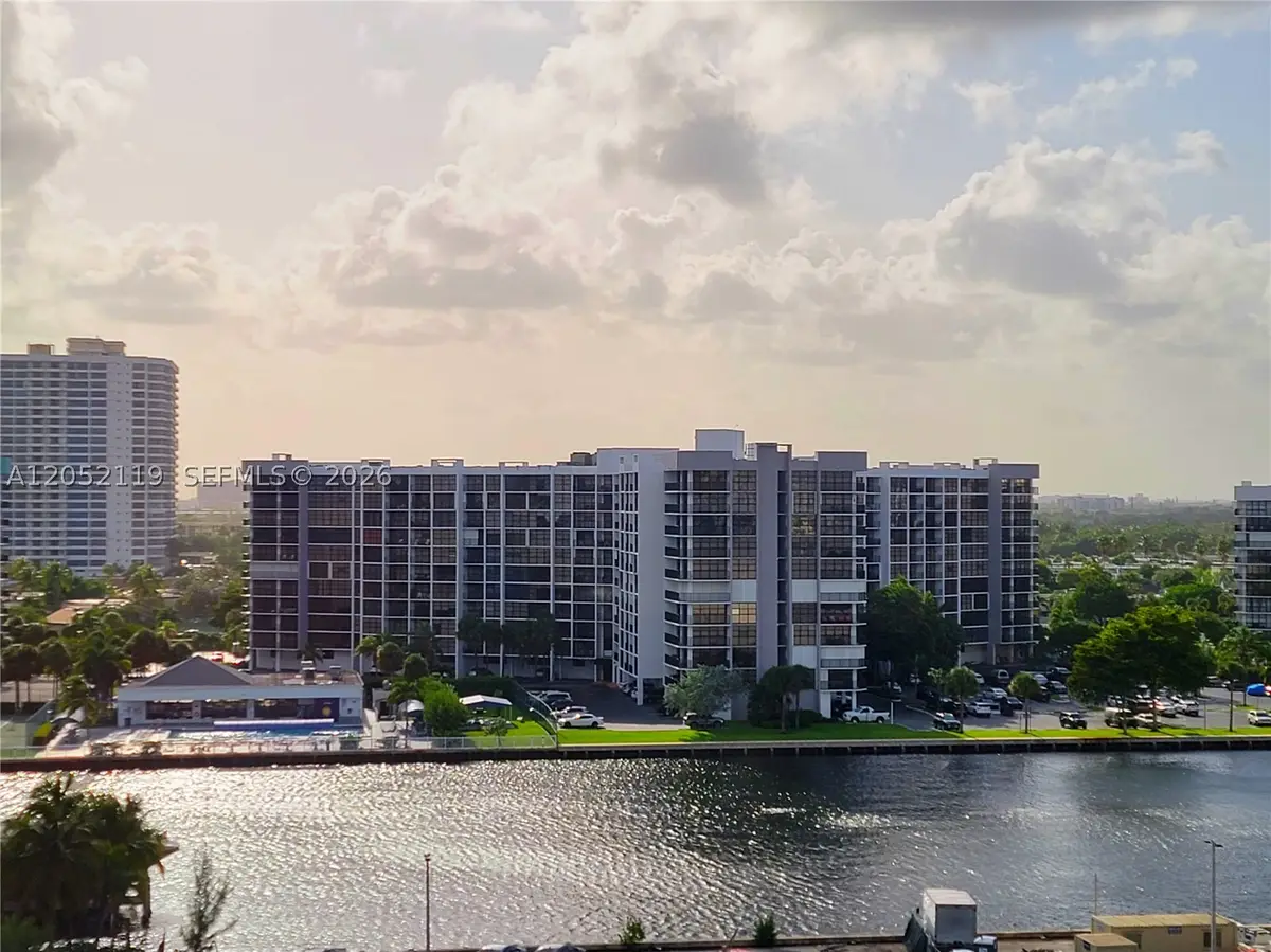 3505 S Ocean Dr #901, Hollywood, FL 33019 - #1