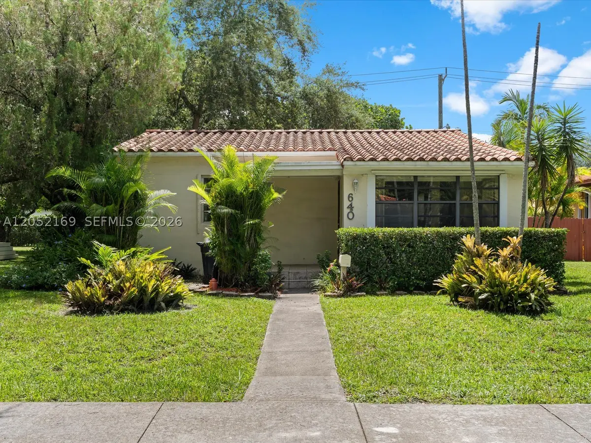640 Cardinal St, Miami Springs, FL 33166 - #1