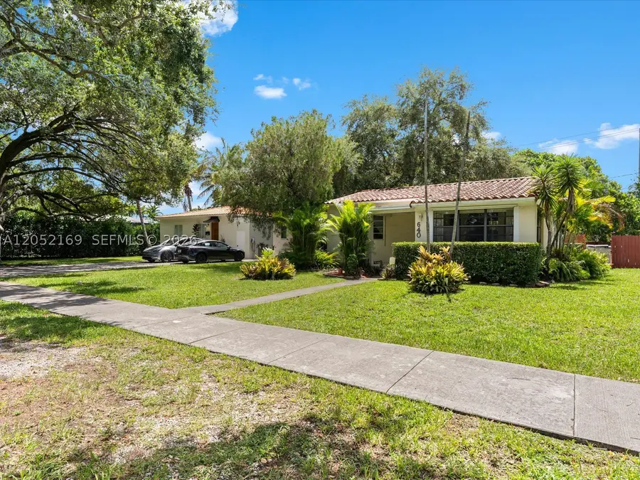 640 Cardinal St, Miami Springs, FL 33166 - #3