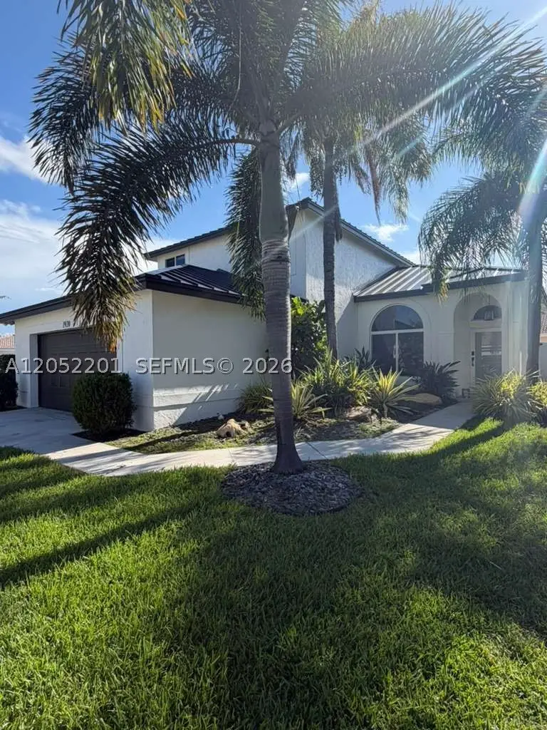 1920 NW 182nd Ter, Pembroke Pines, FL 33029 - #2