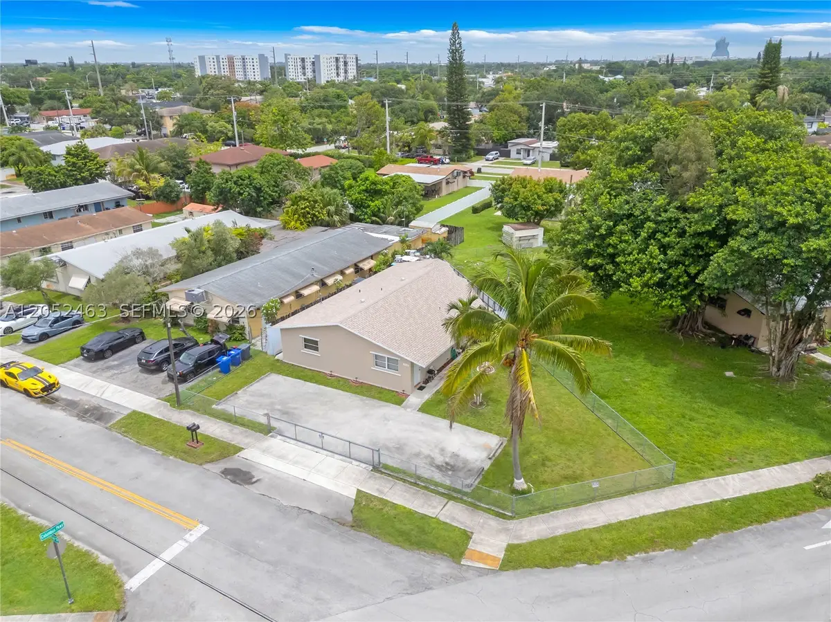 5829 Taylor St, Hollywood, FL 33021 - #1