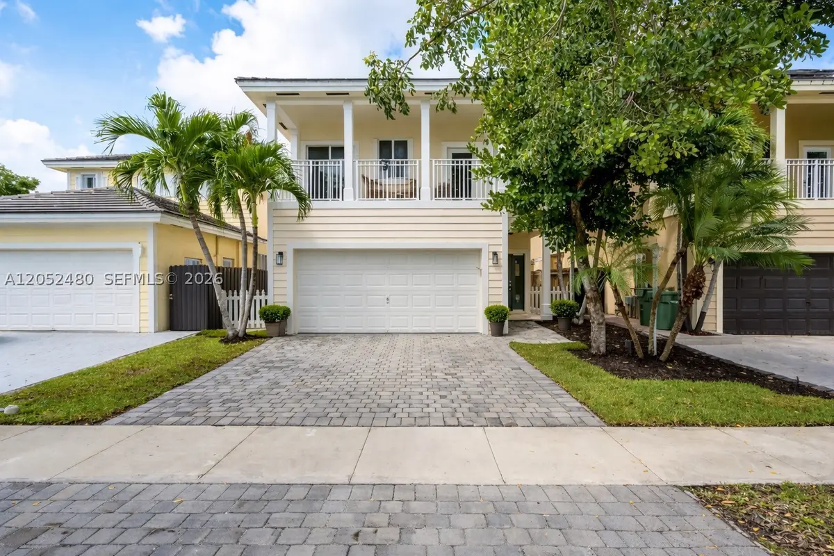 354 NE 35th Ave, Homestead, FL 33033 - #1