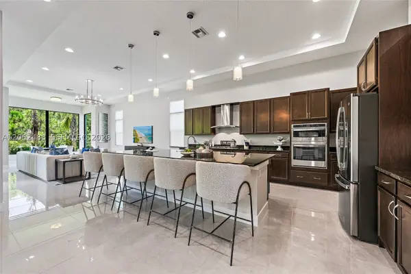 13358 Artisan Cir, Palm Beach Gardens, FL 33418