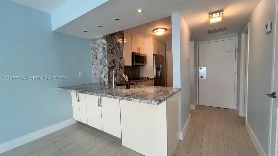 2899 Collins Ave #724, Miami Beach, FL 33140 - #3