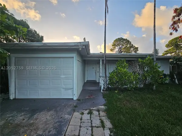 722 S E St, Lake Worth, FL 33460