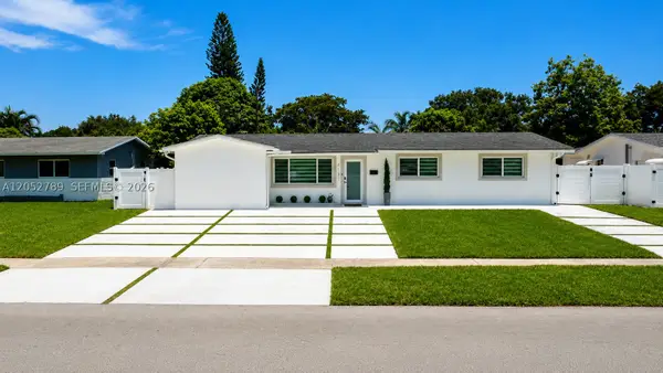 7131 SW 6th St, Pembroke Pines, FL 33023