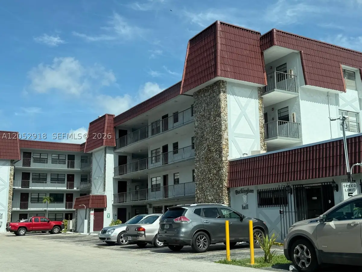 1335 W 68th St #204, Hialeah, FL 33014 - #1