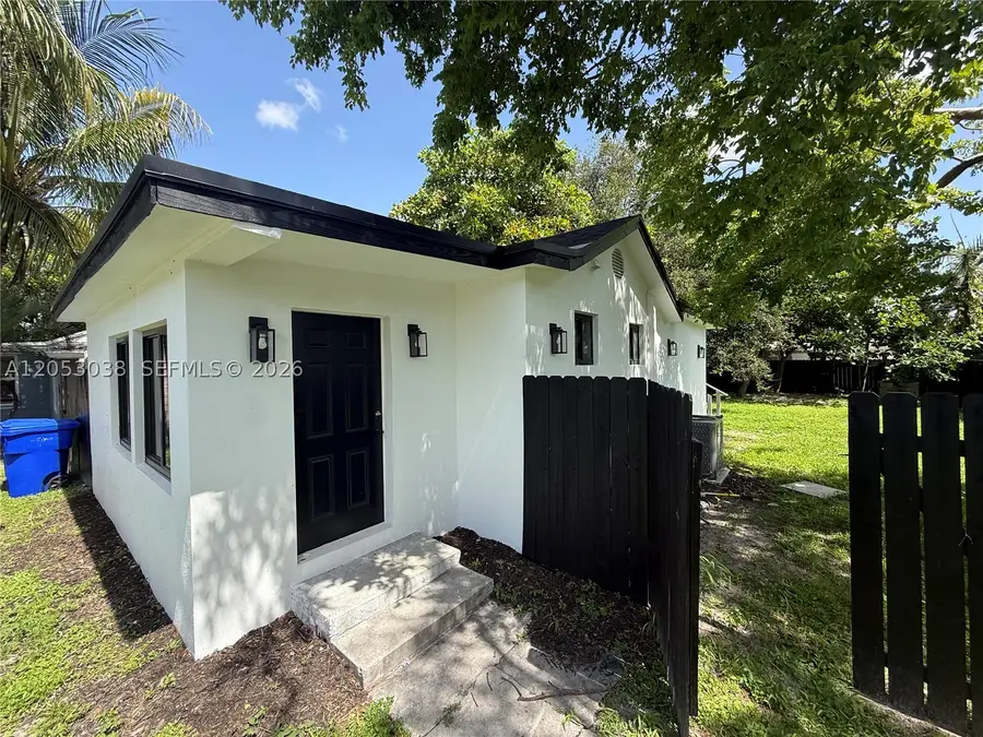 6125 Call St, Hollywood, FL 33024 - #2