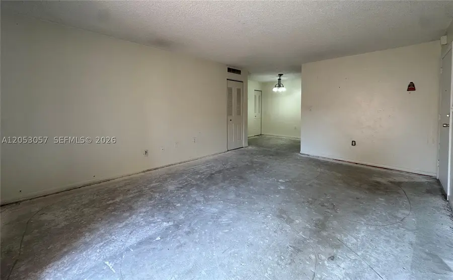 7208 Fairway Dr #I14, Miami Lakes, FL 33014 - #3