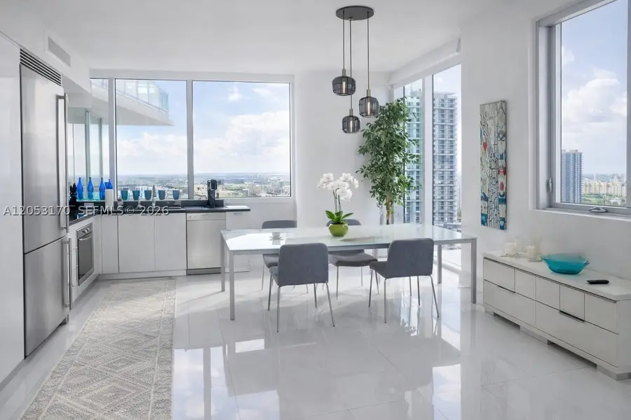 92 SW 3rd St #2510, Miami, FL 33130 - #3