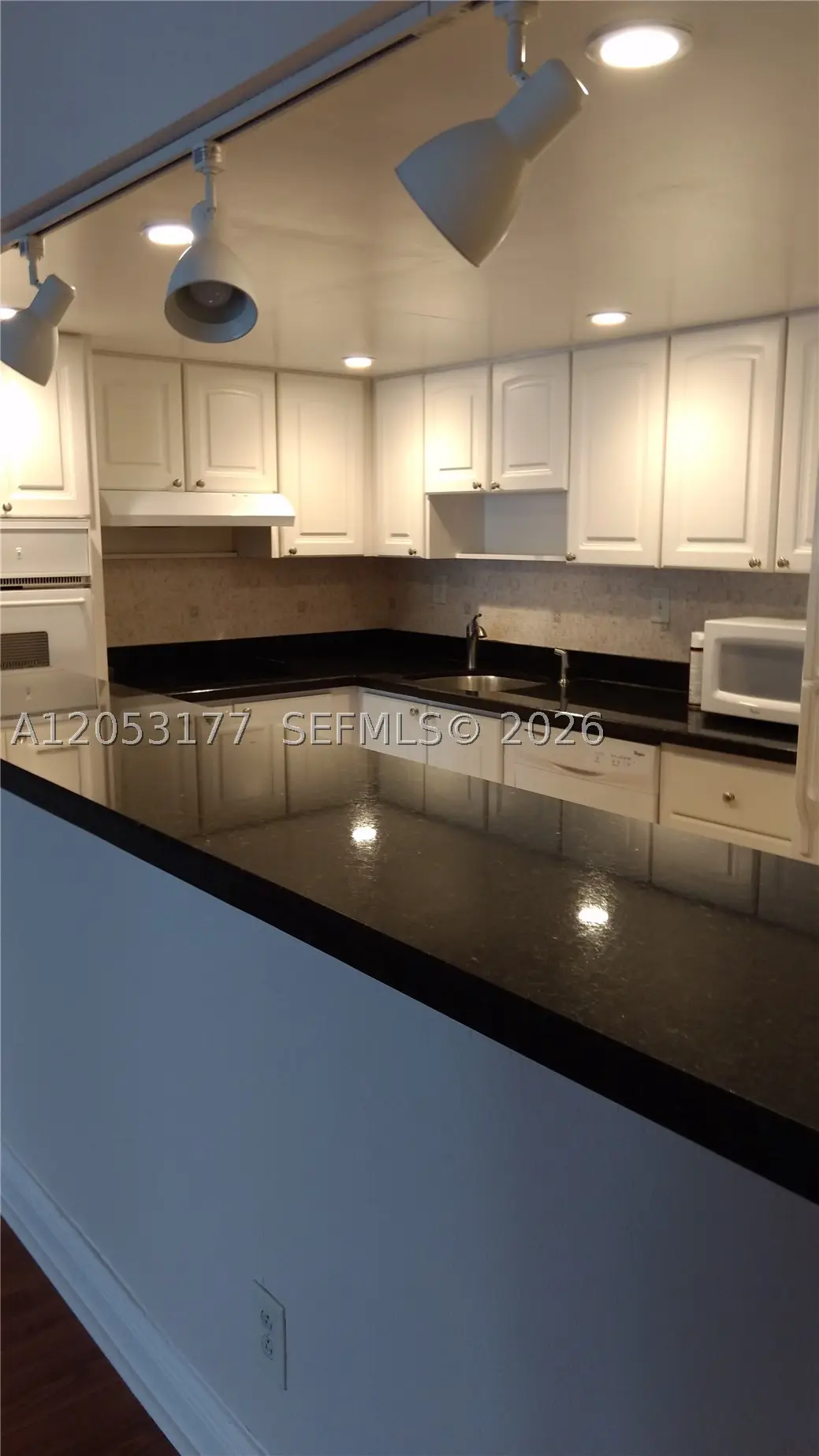 19390 Collins Avenue #1014, Sunny Isles Beach, FL 33160 - #1