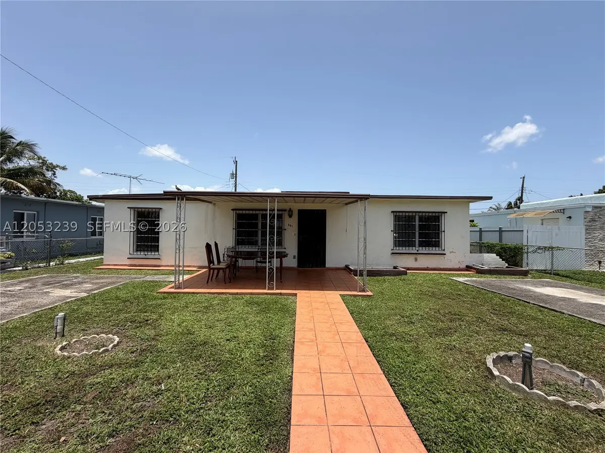 881 E 14th St, Hialeah, FL 33010 - #1