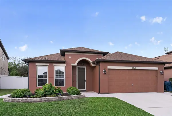 5036 Heartland St, Other, FL 32829