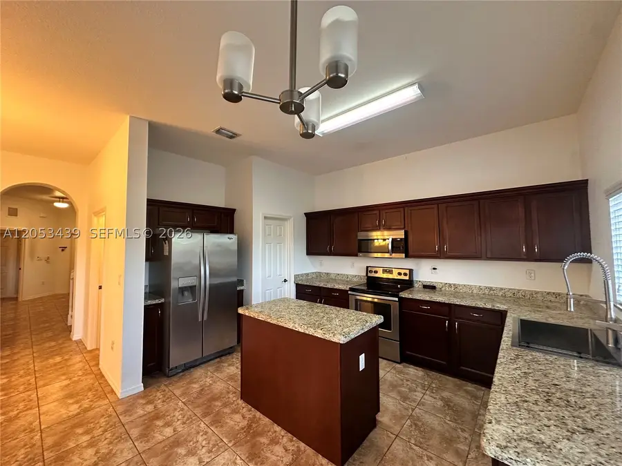 2342 SE 16th Ter, Homestead, FL 33035 - #2