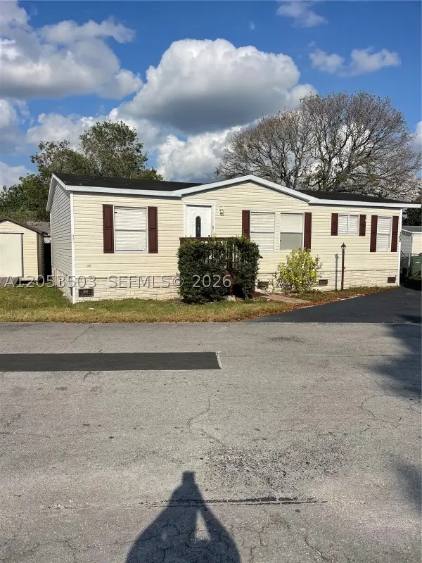 220 NE 12th Ave Lot 160, Homestead, FL 33030