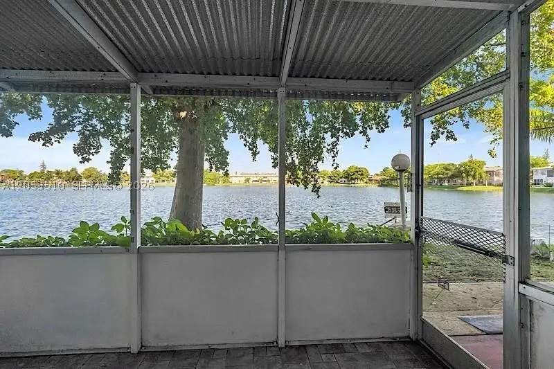 19000 NE 3rd Ct #405, Miami, FL 33179 - #2