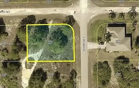 726 S Gaylord Avenue, Lehigh Acres, FL 33974 - #2