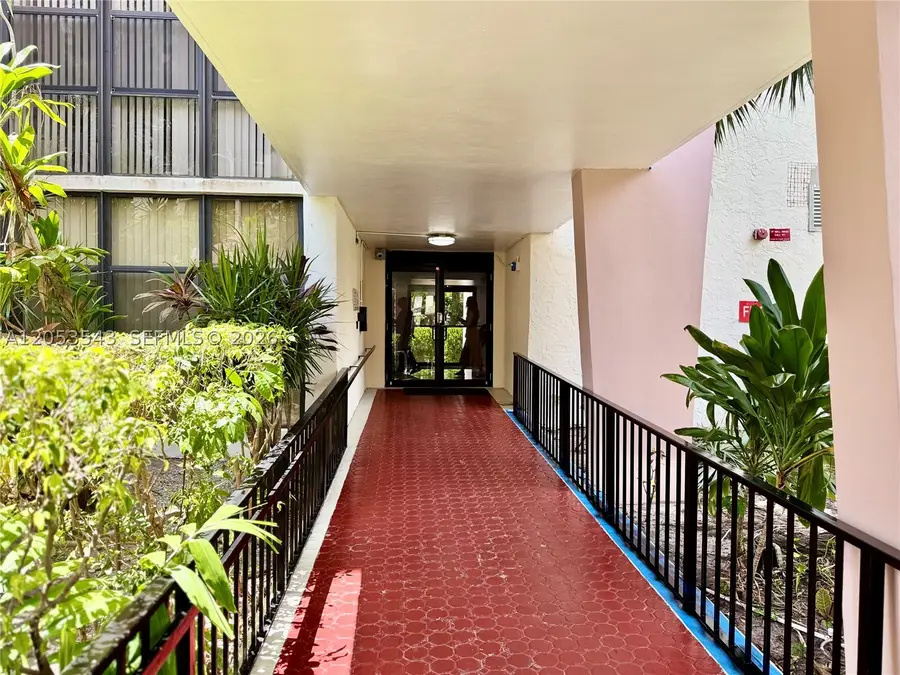17011 N Bay Rd #117, Sunny Isles Beach, FL 33160 - #3
