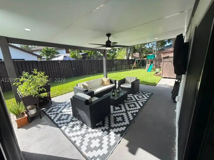 1490 Flamingo Ct, Pembroke Pines, FL 33026 - #3