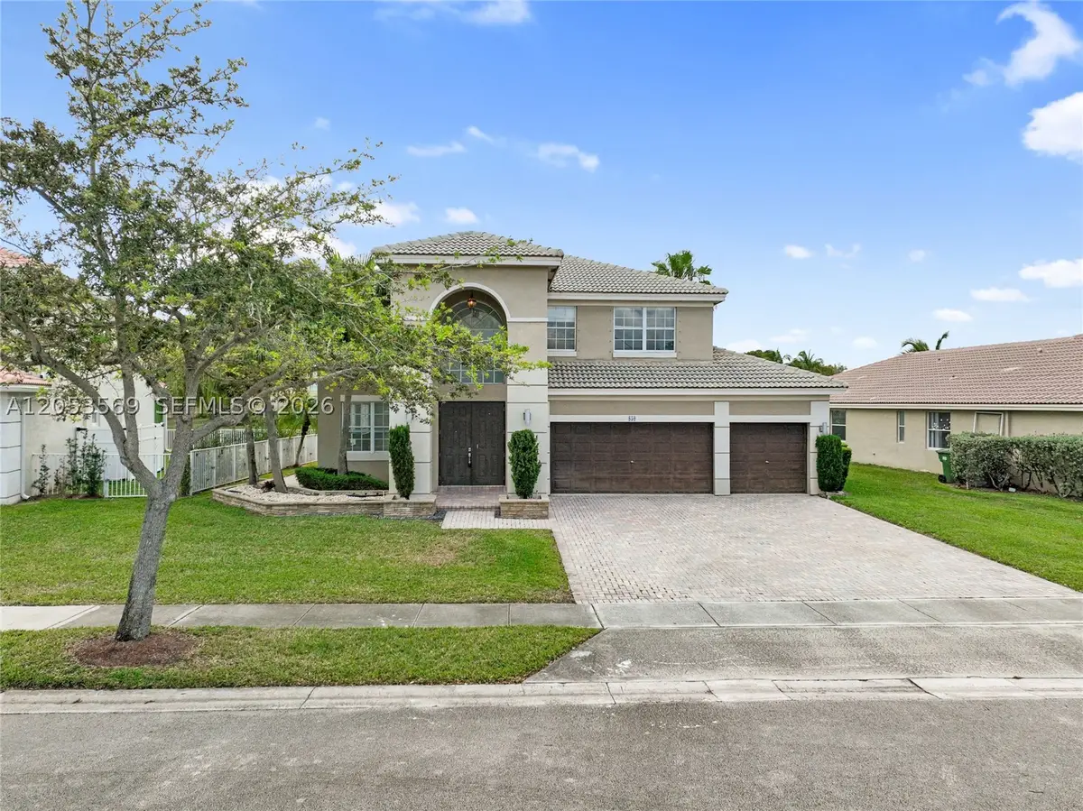 850 NW 168th Ave, Pembroke Pines, FL 33028 - #1