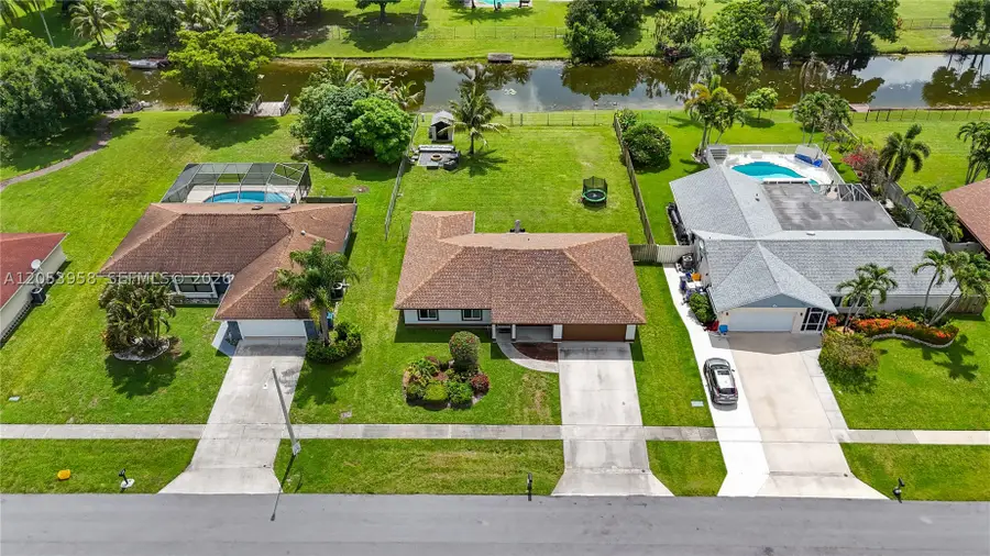 139 Galiano St, Royal Palm Beach, FL 33411 - #3