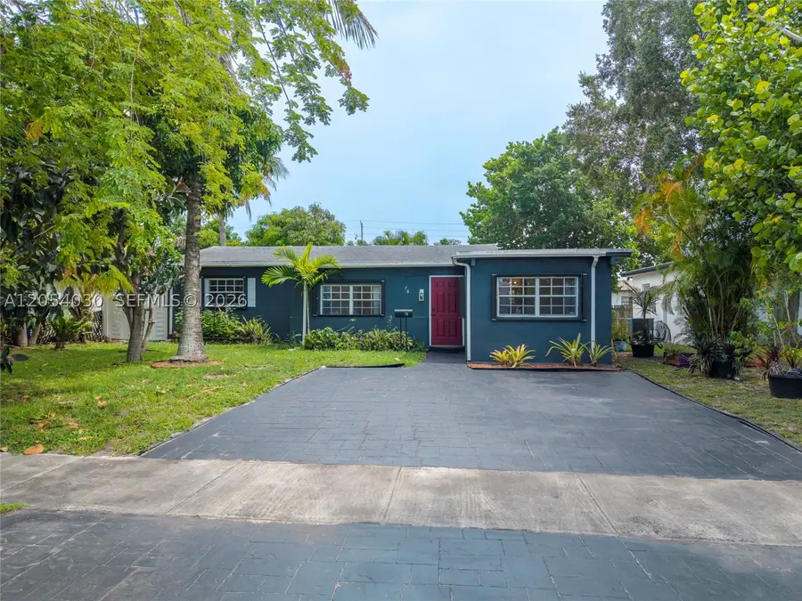 76 NE 170th St, North Miami Beach, FL 33162 - #2