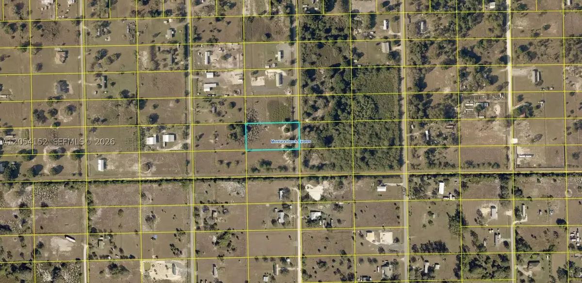 620 N Granja St, Clewiston, FL 33440 - #1