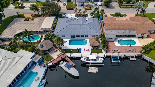 2920 NE 55th Pl, Fort Lauderdale, FL 33308