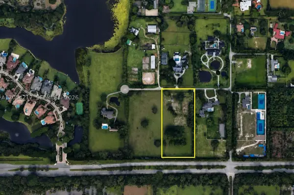 8600 Surrey Ln, Boca Raton, FL 33496