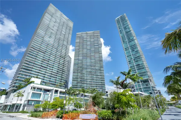 650 NE 32nd St #4104, Miami, FL 33137